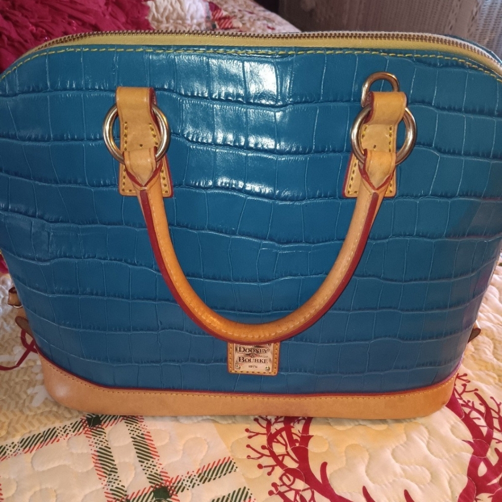 BEAUTIFUL! DOONEY & BOURKE CROC EMBOSSED LEATHER ZIP ZIP SATCHEL NWOT!